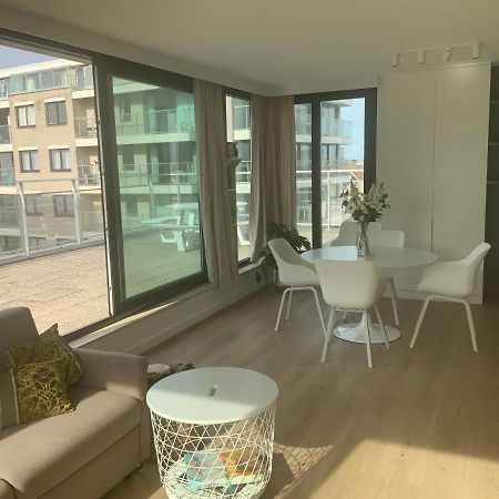Appartamento Sea View Penthouse De Panne Esterno foto